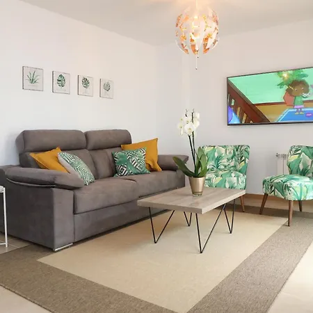 Vacacional Salnes Sur Con Piscina Feriehus