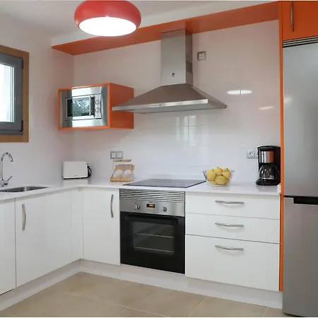 Vacacional Salnes Sur Con Piscina *