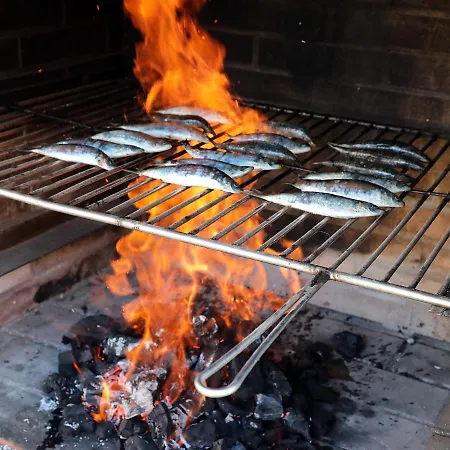 Vacacional Salnes Sur Con Piscina