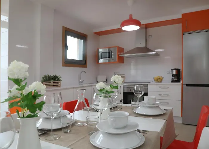 Vacacional Salnes Sur Con Piscina 캄바도스