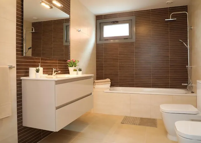 Vacacional Salnes Sur Con Piscina *