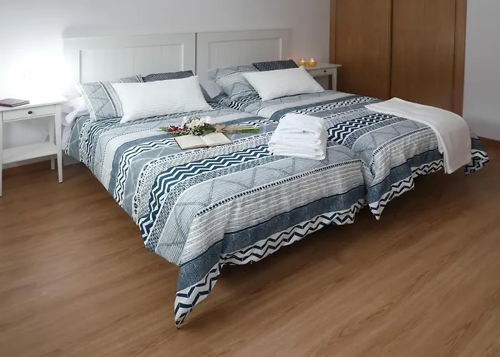 펜션 Vacacional Salnes Sur Con Piscina *