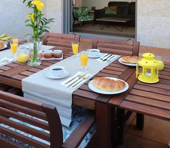 펜션 Vacacional Salnes Sur Con Piscina 캄바도스